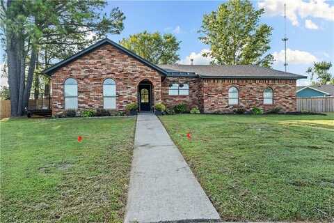9 NW K PL, Bentonville, AR 72712