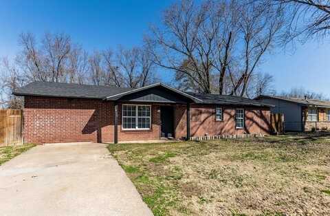 1413 W Bishop DR, Rogers, AR 72756