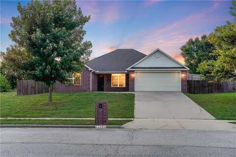 11483 Giles RD, Farmington, AR 72730