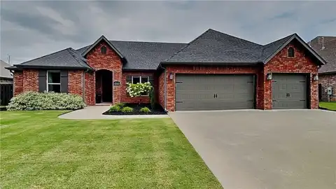 4503 W Canopy Meadows DR, Rogers, AR 72758