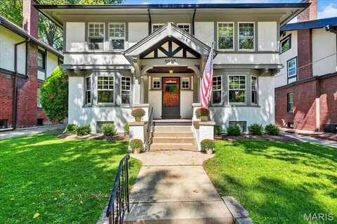 6935 Amherst Avenue, University City, MO 63130