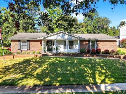 3 Springlake Court, Ballwin, MO 63011