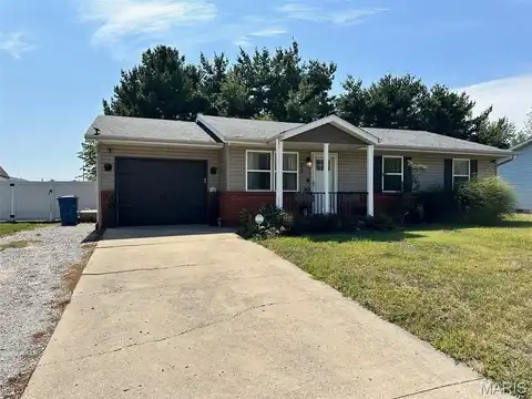 518 Buckeye Drive, Troy, IL 62294