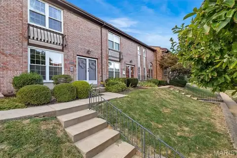 11983 Villa Dorado Drive, Saint Louis, MO 63146