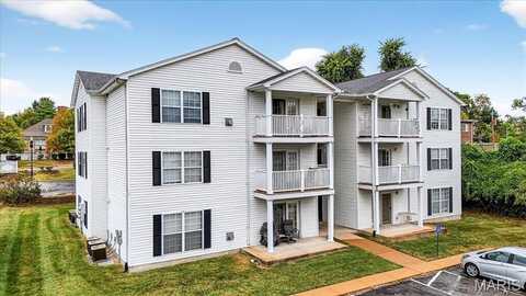 101 Towne Square Court, Eureka, MO 63025