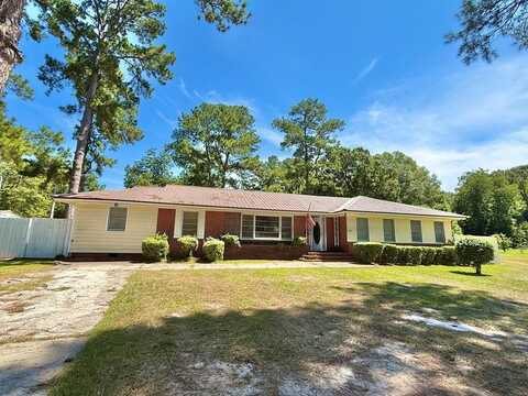 722 Martin Luther King Jr Dr, Moultrie, GA 31768