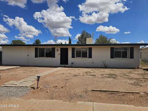 310 2nd Street, Huachuca City, AZ 85616