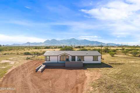 10490 S SMITH Avenue, Hereford, AZ 85615