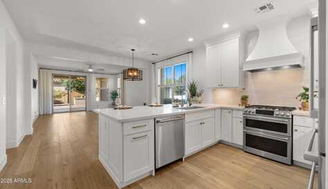 10362 E SABLE Avenue, Mesa, AZ 85212