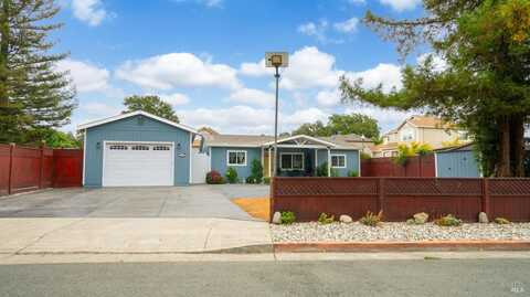 8602 Alden Lane, Windsor, CA 95492