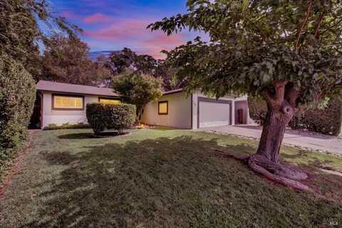 1121 Creekside Drive, Vacaville, CA 95687