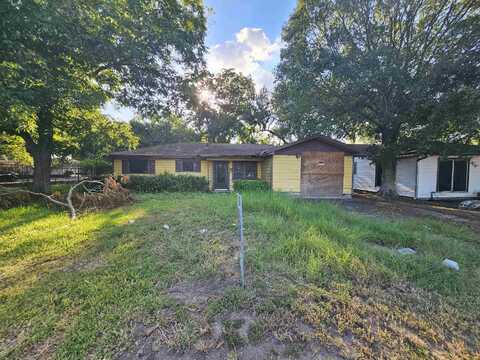 4540 4th St., Beaumont, TX 77705
