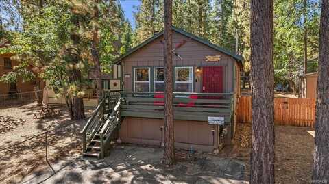 42639 Cedar Avenue, Big Bear Lake, CA 92315