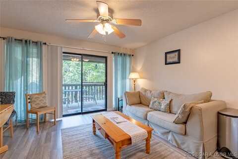 149 Southwood Shores unit: 2D, Lake Ozark, MO 65049
