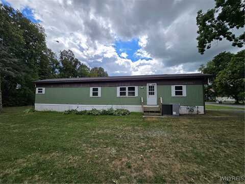 #44 Lakewood Village, Shelby, NY 14103