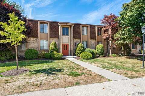 30 Charter Oaks Drive, Amherst, NY 14228