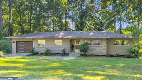2550 Avalon Circle, Chattanooga, TN 37415