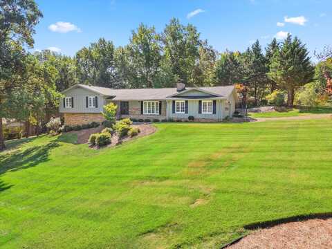 2207 Mathis Lane, Dalton, GA 30720