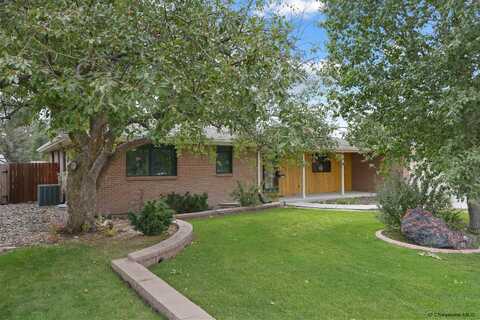 1005 MELTON ST, Cheyenne, WY 82009