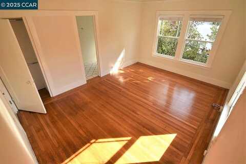 3040 telegraph ave, Berkeley, CA 94705