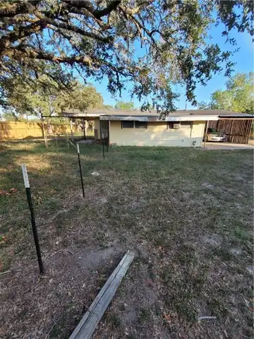 125 Harbor, Mathis, TX 78368