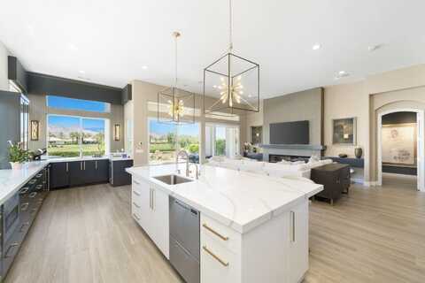 51605 Via Sorrento, La Quinta, CA 92253