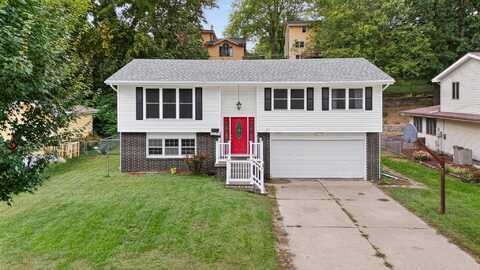 1527 Meadowlane Avenue, Ames, IA 50010