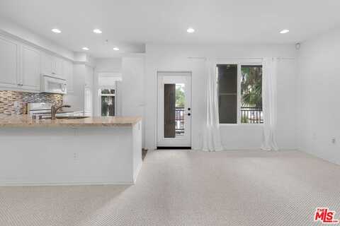6020 Seabluff Dr, Playa Vista, CA 90094