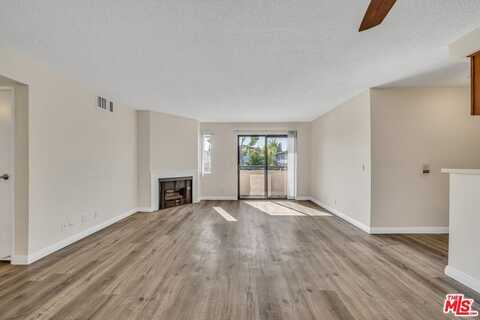 6212 FULTON AVE, VAN NUYS, CA 91401