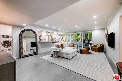 1015 N Kings Rd, West Hollywood, CA 90069