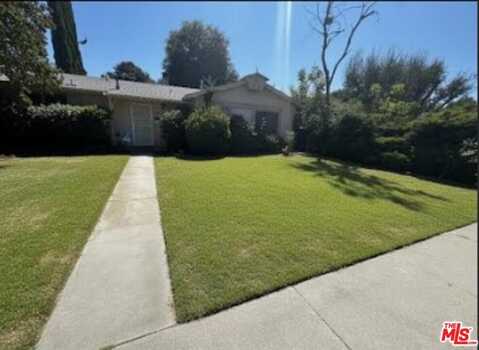 23432 Victory Blvd, Woodland Hills, CA 91367