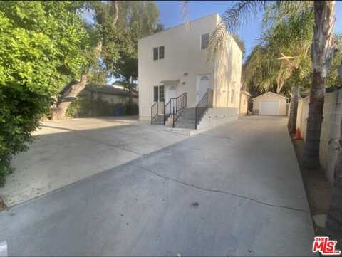 8448 Fenwick St, Sunland, CA 91040