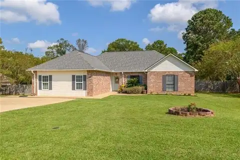 1024 AMBER Lane, Pineville, LA 71360