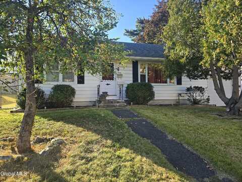 395 8th Avenue, Troy, NY 12182