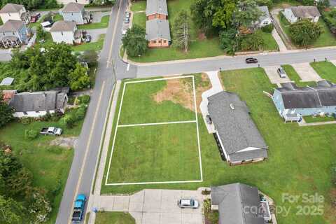 S Justice Street unit: B, Hendersonville, NC 28739