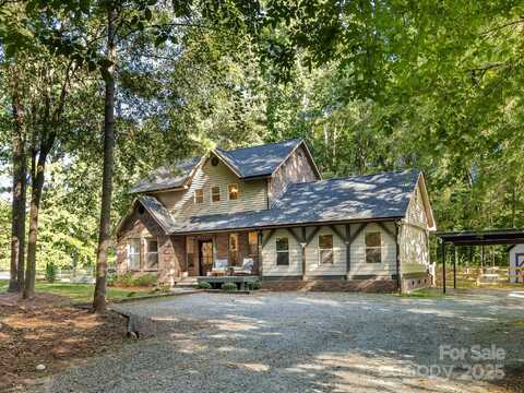 8718 Mount Holly Huntersville Road, Huntersville, NC 28078
