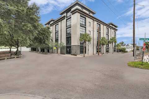 1 Cool Blow Street, Charleston, SC 29403