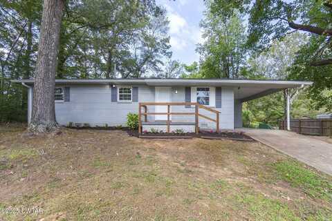 47 Oakwood Drive, Jackson, TN 38301