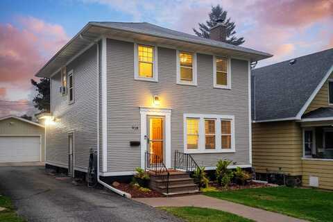 918 N 10th Ave E, Duluth, MN 55805