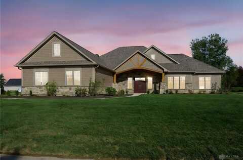 9882 Saddle Creek Trail, Centerville, OH 45458