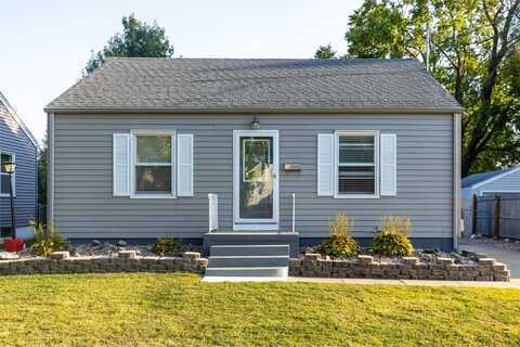 5722 Lincoln Avenue, Des Moines, IA 50310