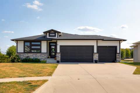 8830 Norway Drive, West Des Moines, IA 50266