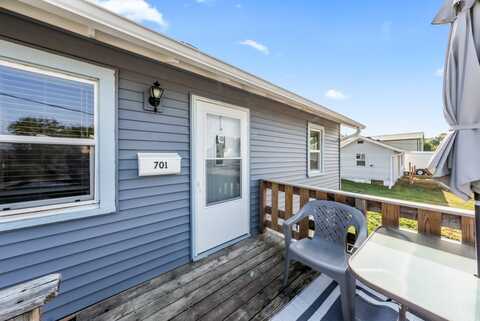 701 N 5th Avenue W, Newton, IA 50208