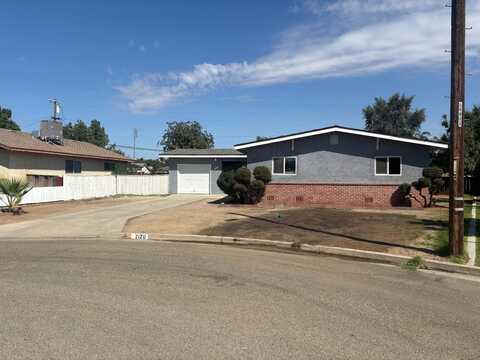 2120 Richard Avenue, Sanger, CA 93657