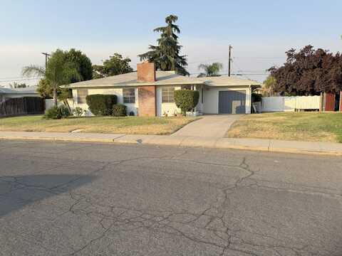 2154 Norris Drive, Fresno, CA 93703