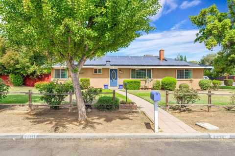 1110 Fairmont Avenue W, Fresno, CA 93705
