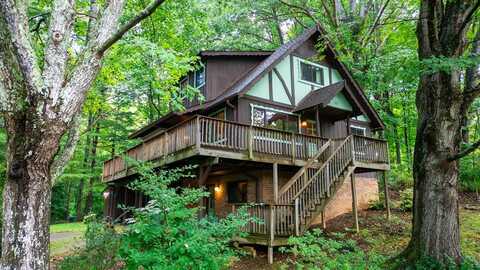 33 Wenlock Way, Waynesville, NC 28785