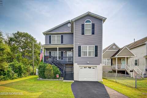 11 Brainard Avenue, Port Monmouth, NJ 07758
