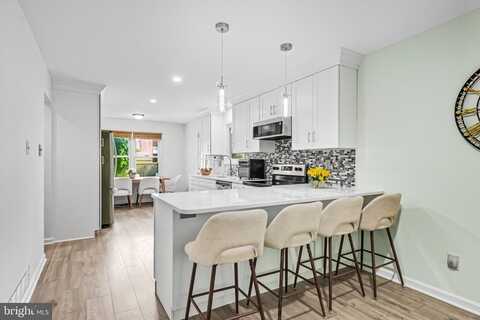 2433 AVON ROAD, ARDMORE, PA 19003
