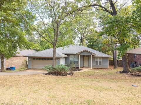 3509 Coventry LN, Fort Smith, AR 72908